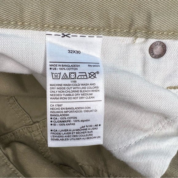 NWT NEW Old Navy Straight Leg Khaki Pants in Tan 32 x 30 - Picture 7 of 7